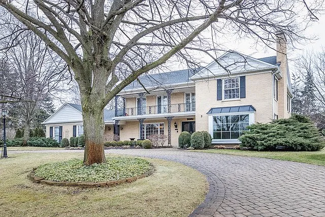 5 Chatham Ln photo 1