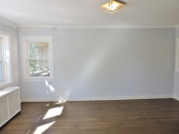2nd image of 6047 N Albany Ave