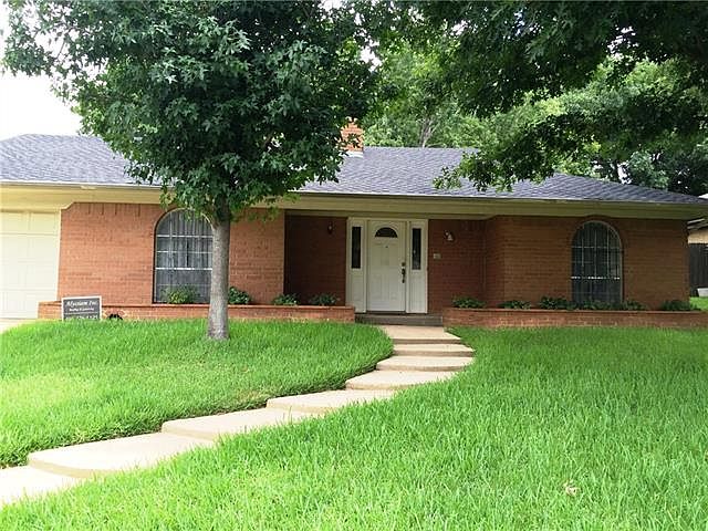 1st image of 4011 Glenbrook Dr
