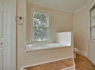 312 W Richardson Ave, Summerville, SC 29483
