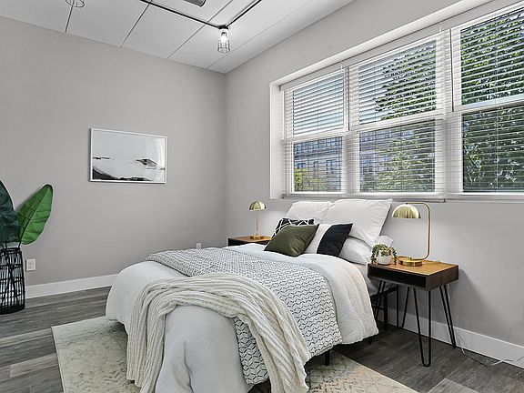 4th image of 3145 Lafayette Ave #8