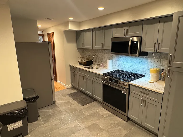 111 W 78th St #GROUND — Photo 4