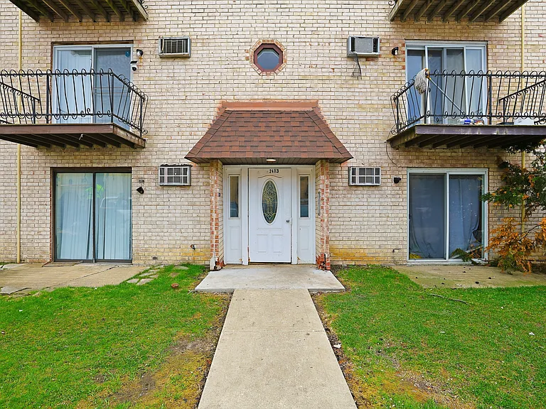2413 Randall Ln #3B — Photo 13