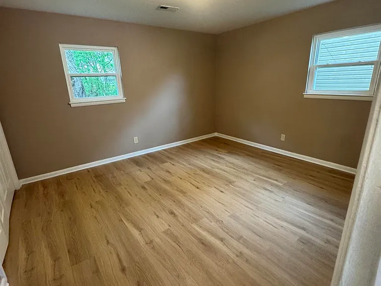 1219 Grace St NW — Photo 5