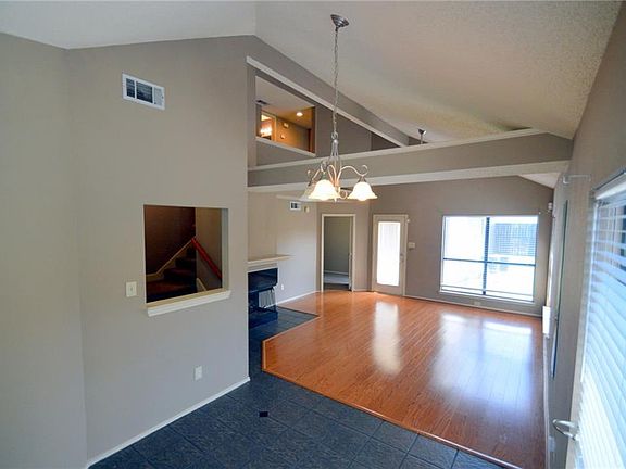 4th image of 1201 Golden Gate Dr
