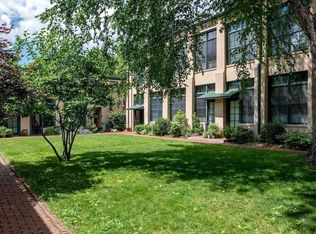 155 Brookline St APT 8, Cambridge, MA 02139
