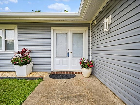 5th image of 3612 Monterrey Ct