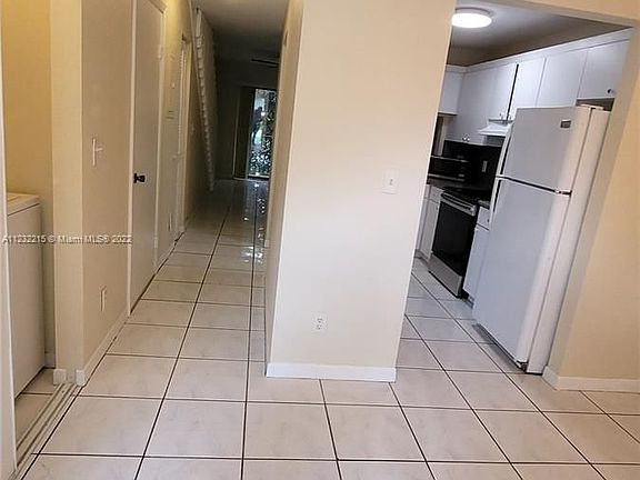 4th image of 9092 NW 40th St #4