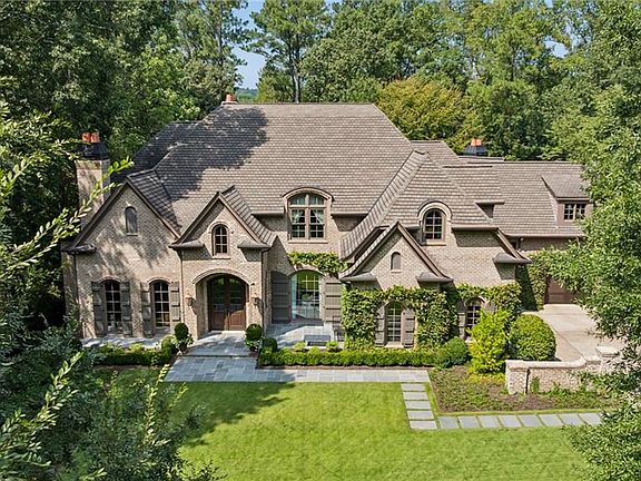 2nd image of 405 Kenbrook Dr