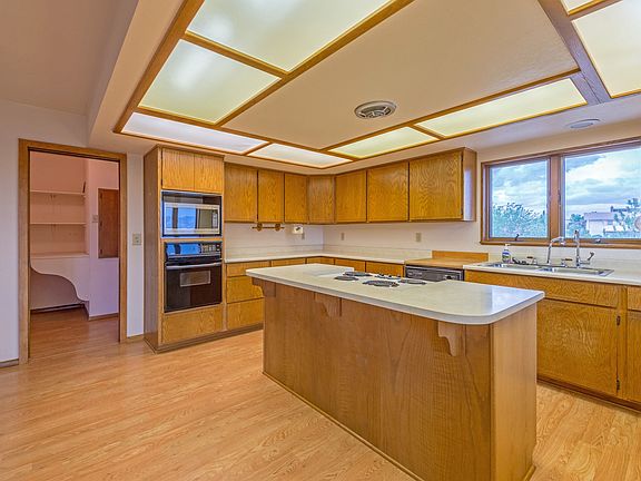 3rd image of 9151 E Swift Trail Dr