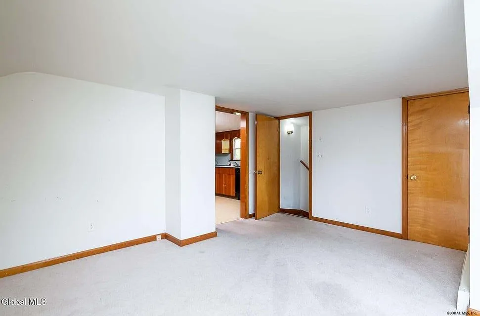 2 bed, 1.0 bath, 950 sqft, $1,650 — Photo 3