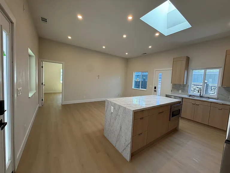 Loma Vista Ct — Photo 4