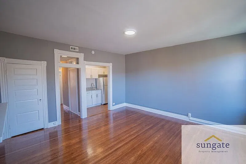 1 bed, 1.0 bath, $1,350 — Photo 3