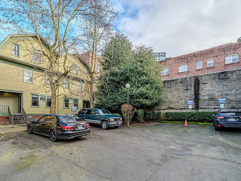 Belmont Flats — Photo 7