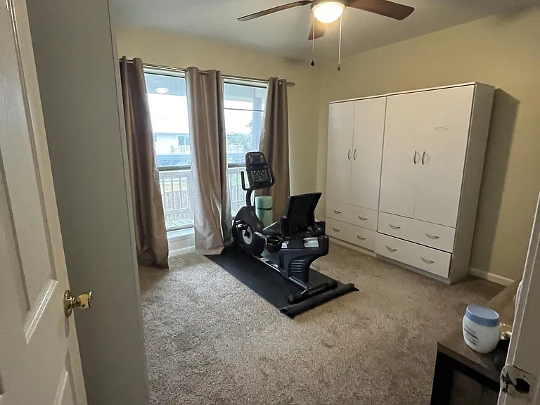 903 Largo Dr — Photo 3