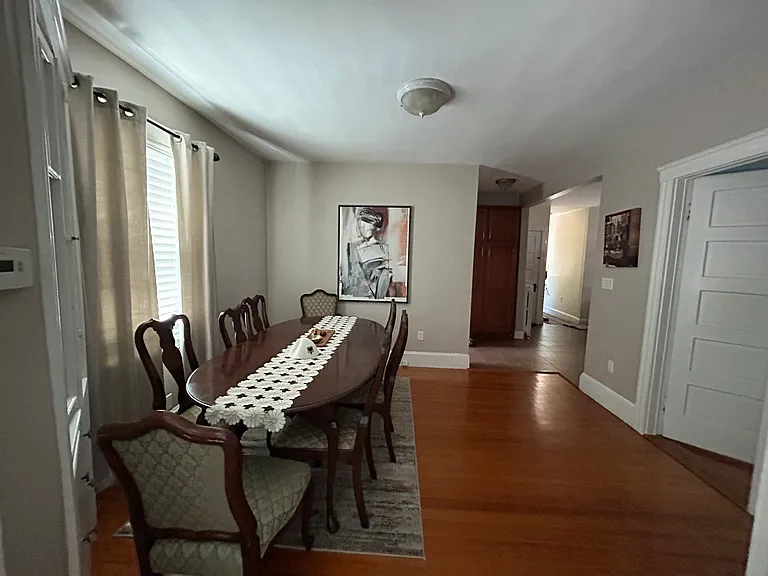 10 Abbott St #1 — Photo 10