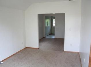 2216 1/2 Oakes Ave, Superior, WI 54880