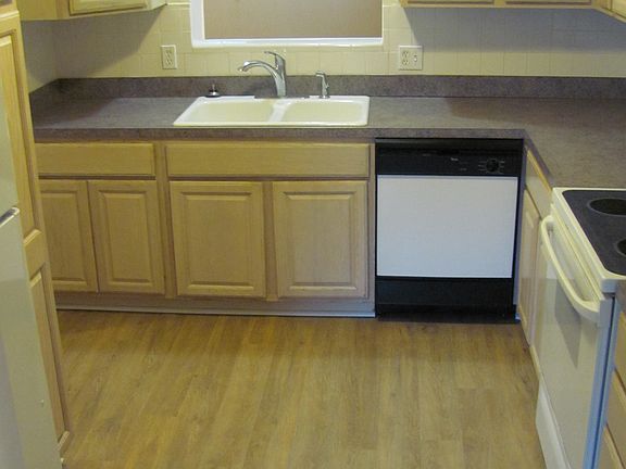 2nd image of 2553 Una Dr