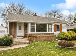 8017 Ridgeway Rd, Golden Valley, MN 55426