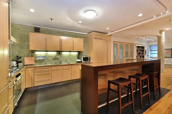 Sold by Corcoran | media 19