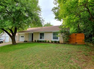 1106 Crown Oaks Dr, Austin, TX 78753