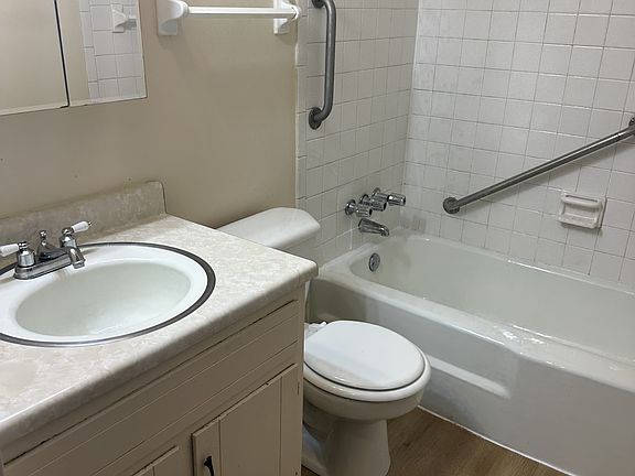 2nd image of 5271 Eastwick Dr #5333