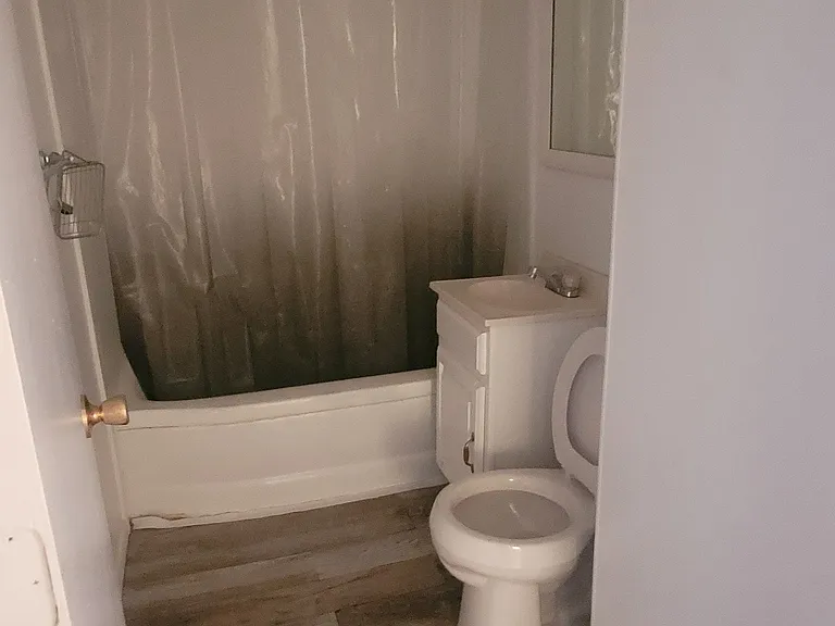 328 E Jennings St — Photo 5