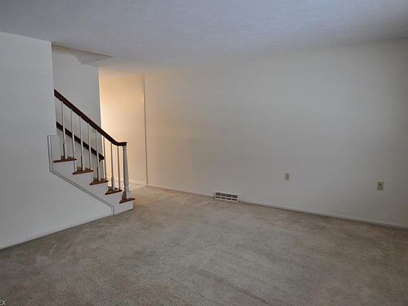 4th image of 4036 Brendan Ln Unit 313E