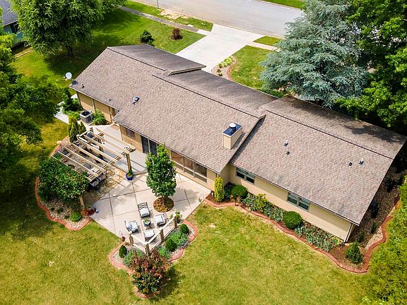 2nd image of 3107 W Kent Dr #1