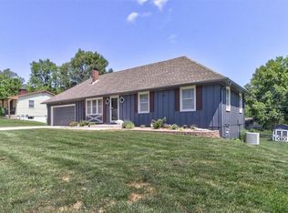 1313 Delaware St, Pleasant Hill, MO 64080