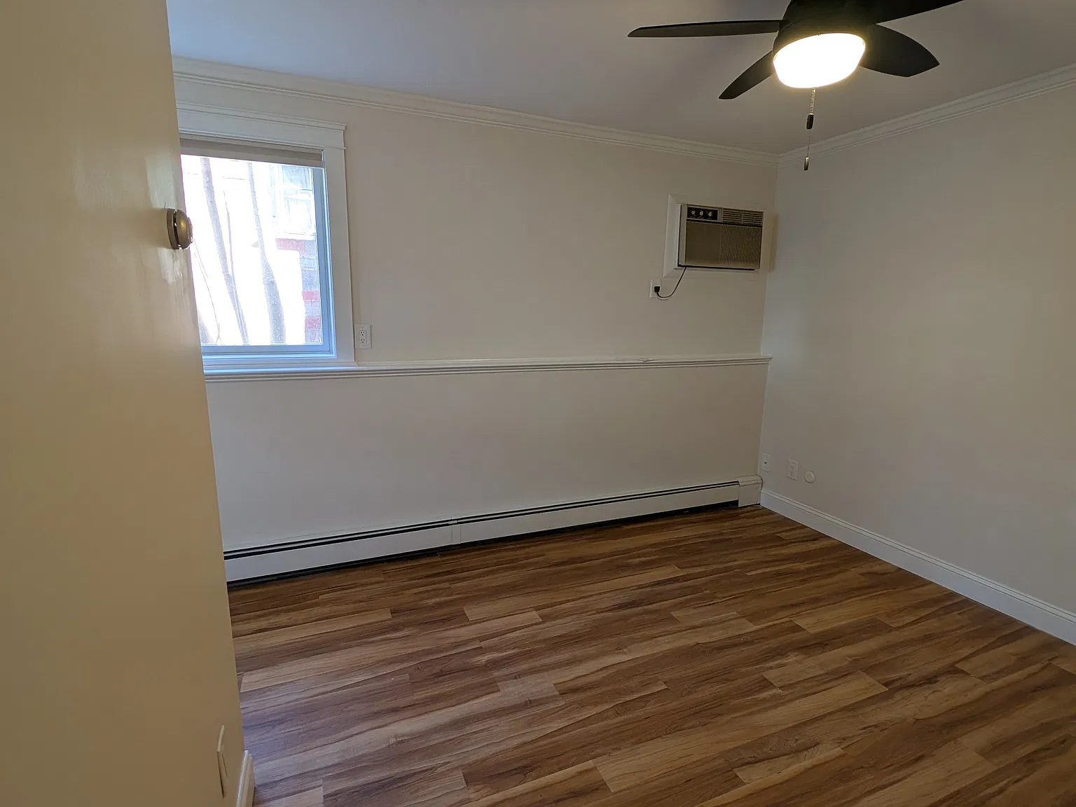 15 Taylor St — Photo 3