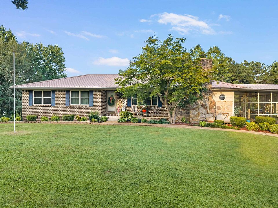 1st image of 210 Western Dr