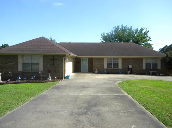 3206 Pin Oak Dr, Paragould, AR 72450