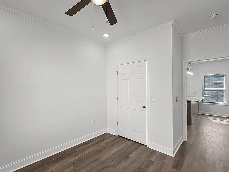 122 Hatton St — Photo 15