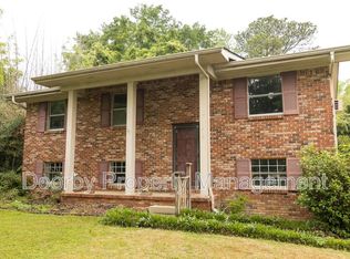 7205 Sterling Rd, Hixson, TN 37343