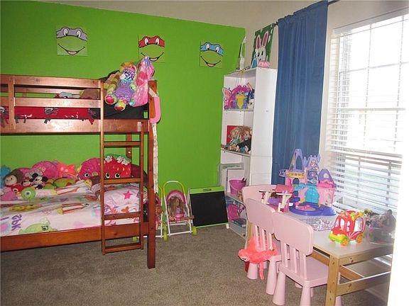 5th image of 606 Savanna Dr
