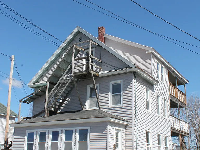 20 Bellevue St #2 — Photo 13
