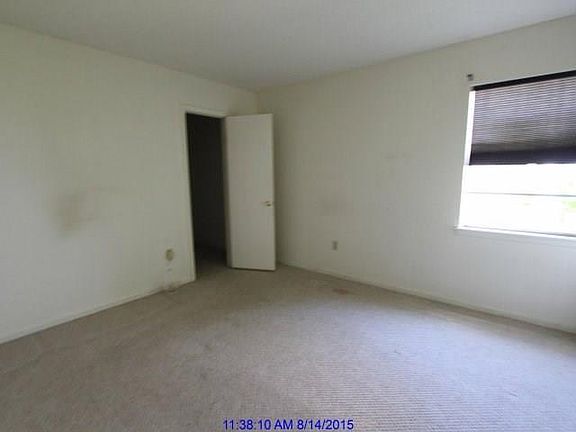 4th image of 3208 Mallard Ln