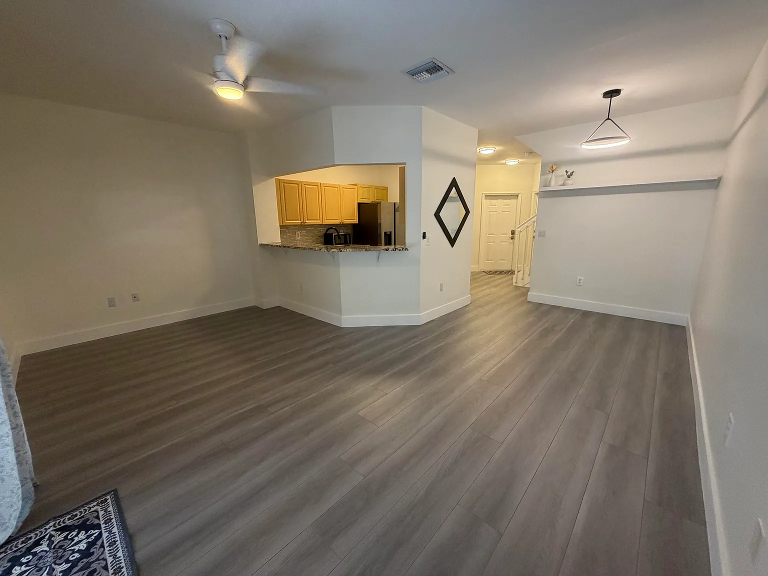 2 bed, 2.5 bath, 1312 sqft, $2,900 — Photo 4