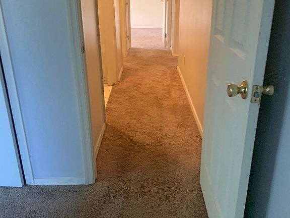 5th image of 22027 Oxford Ct #C1