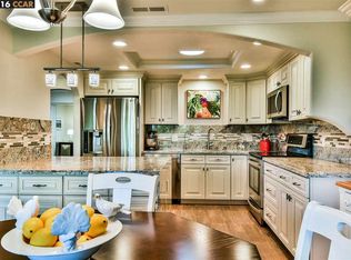 2865 Ptarmigan Dr APT 1, Walnut Creek, CA 94595