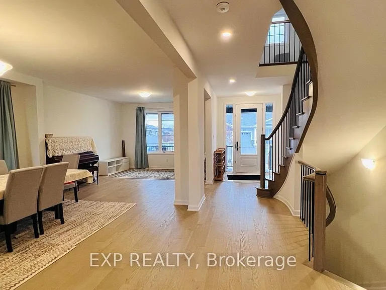 747 Coast Cir — Photo 6