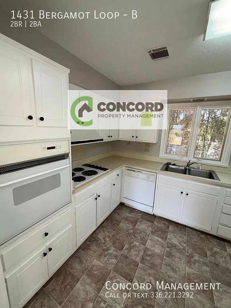 1431 Bergamot Loop B/Concordmgmt. Be aware of scams — Photo 4
