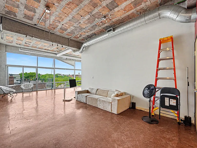 55 W Canfield St #302 — Photo 10