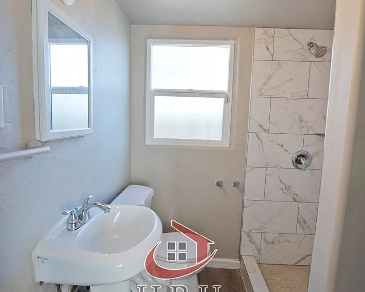 419 & 417 Washington Ave — Photo 17