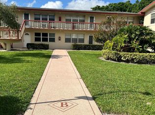 42 Sussex B, West Palm Beach, FL 33417