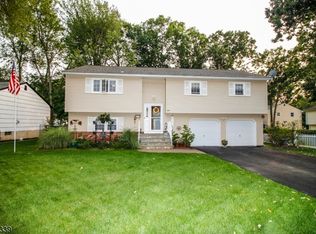 8 Debbie Pl, Dover, NJ 07801