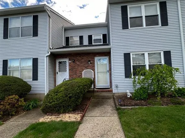 108 Brookview Cir #195, Monroe Township, NJ 08831