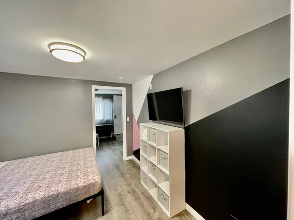 1522A Enos Ln #1A, Honolulu, HI 96822