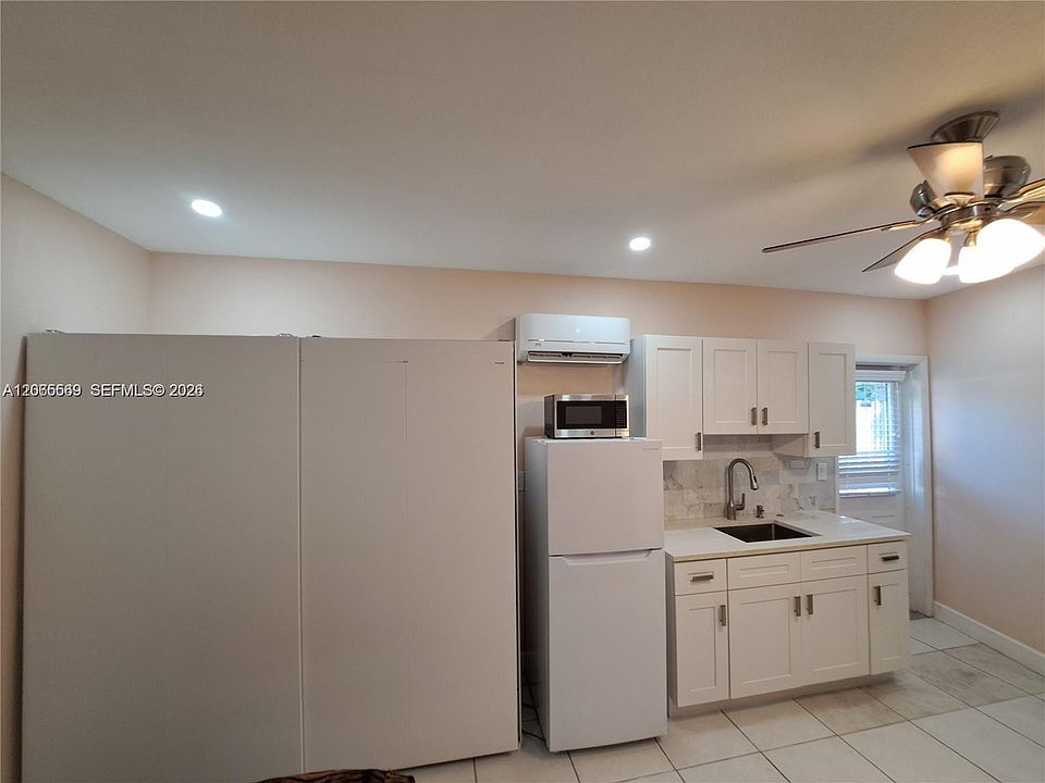 1st image of 1111 NW 79th Way